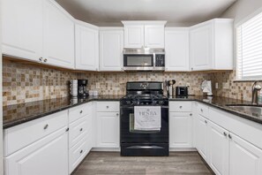 Fridge, microwave, oven, stovetop - Apple Parmer – 3BR/2BA w/ Walkable Dining & Parks (Austin)