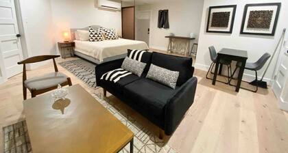 Private King Studio | Near Domain & Apple