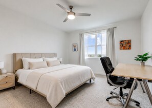 3 bedrooms, iron/ironing board, free WiFi