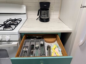 Fridge, microwave, oven, stovetop - Quiet  Austin 2BR | Near Domain & Apple (Austin)