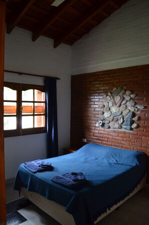 Classic Cabin, Park View | Bed sheets - COMPLEJOLAGUNAAZUL (Los Molles)