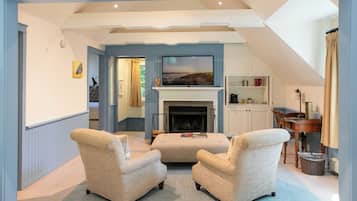 Loft (Stable) | Living area