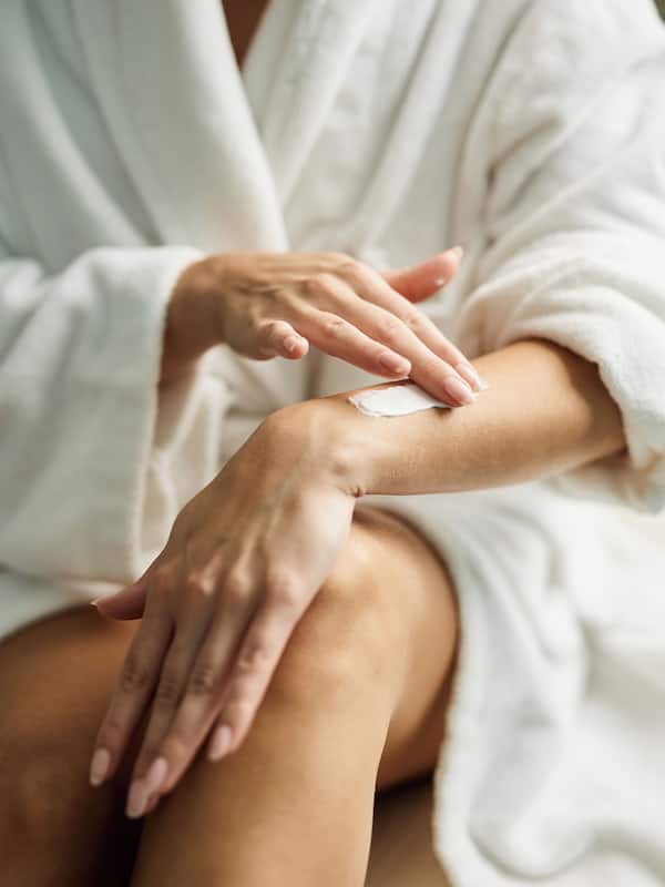 Couples treatment rooms, sauna, hot tub, steam room, body treatments