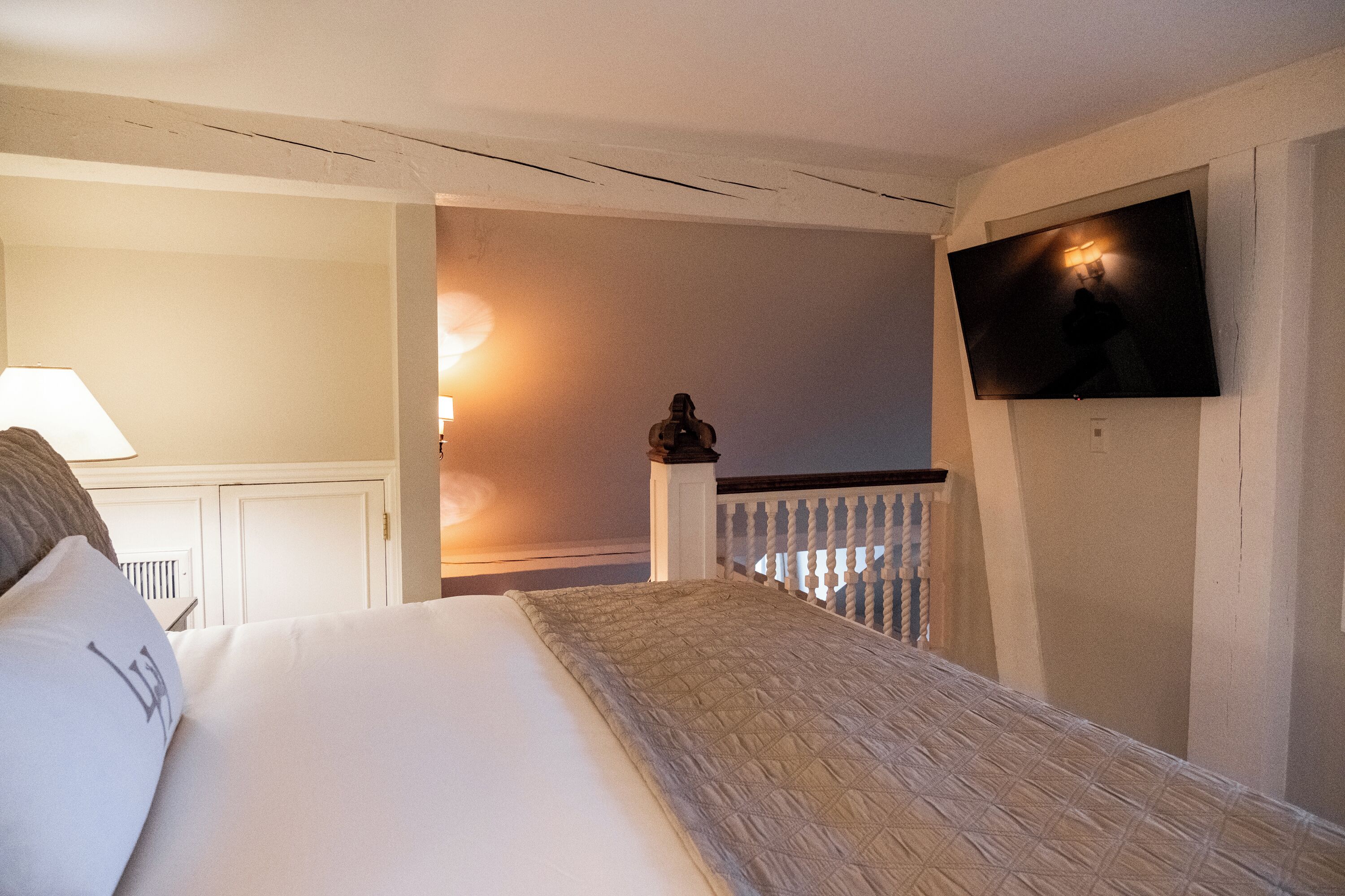 Suite (Attic) | Couette en duvet d'oie, coffres-forts dans les chambres, bureau