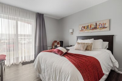 Restauparc Motel - Double Bed Size with Kitchenette & Desk & Private