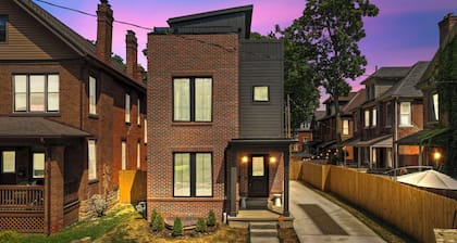 Exclusive, Luxury Retreat in Columbus, Hot Tub, Rooftop Deck, Sleeps 12