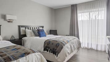 8 bedrooms, internet, bed sheets