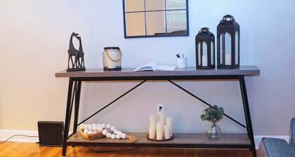 Spacious Luxury Pet Friendly Home - Entire House