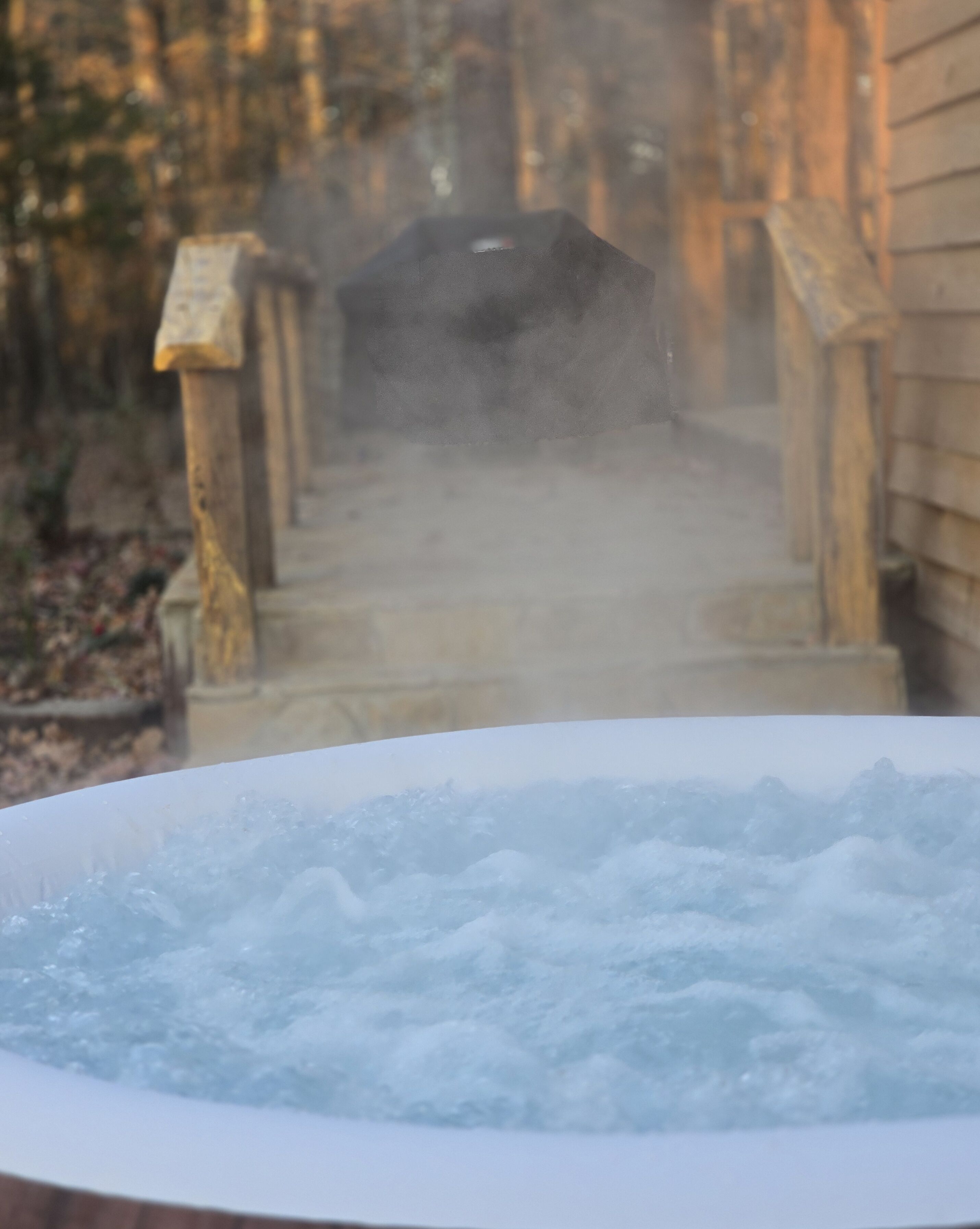Outdoor spa tub