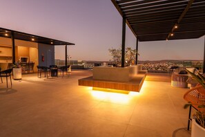 屋外ダイニングエリア