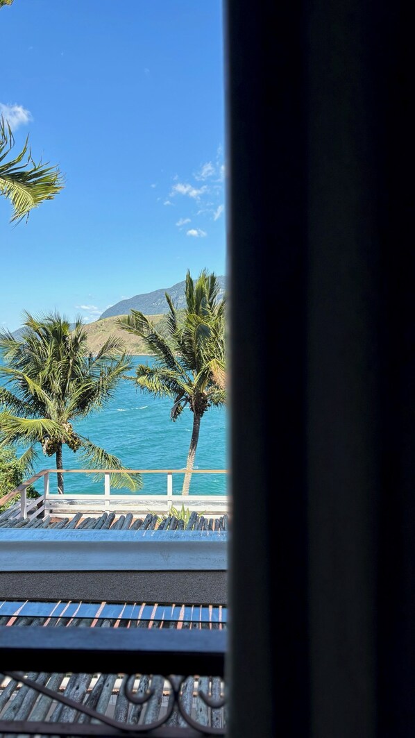 Classic Suite, 1 Queen Bed, Ocean View