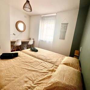 1 Schlafzimmer, Bügeleisen/Bügelbrett, Reisekinderbett, kostenloses WLAN
