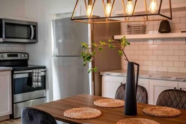 Dining - Le coin du Professionnel (Atholville)