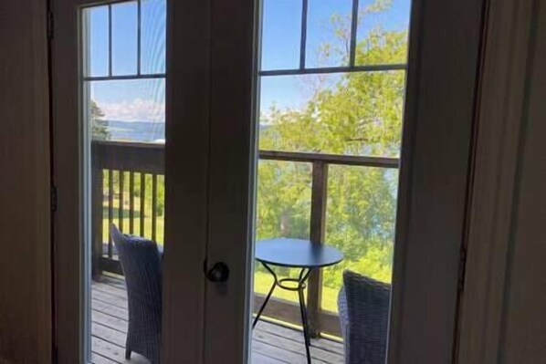 Interior - Le coin Zen / waterfront-King bed-dishwasher (Dalhousie)