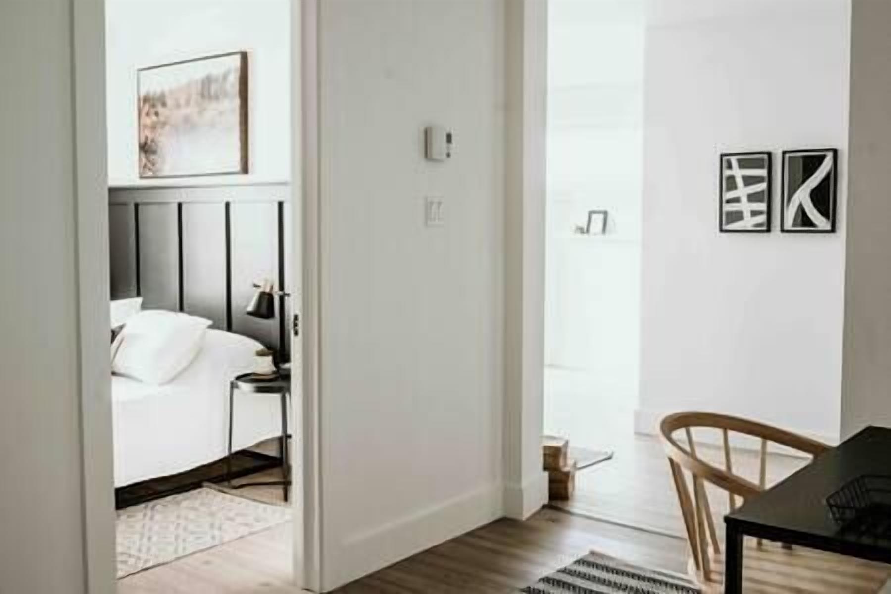 2 slaapkamers, een strijkplank/strijkijzer, wifi, beddengoed