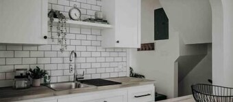 Century Charm 2, near downtown and hospital