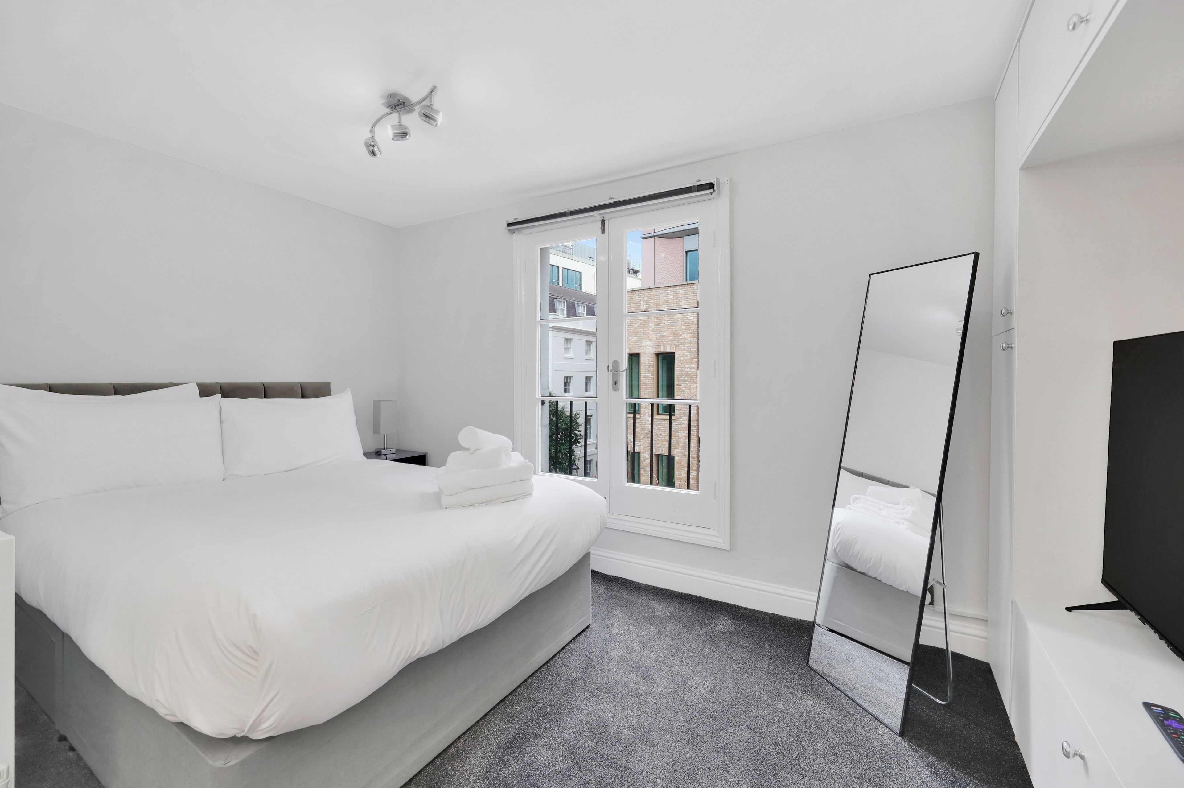 1 bedroom, desk, iron/ironing board, free WiFi