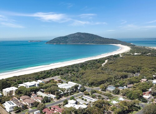 Opposite Bennetts Beach