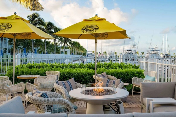 Toast sunset skies with waterfront seating and cool sea breezes.