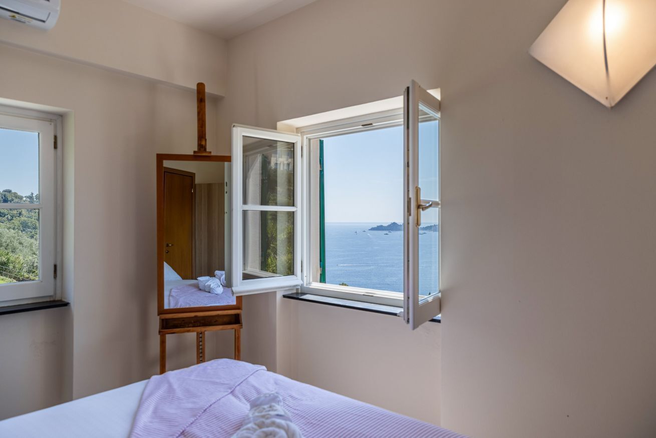 3 camere, una scrivania, ferro/asse da stiro, Wi-Fi