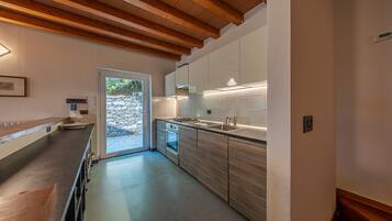 KylskÄp, ugn, spishÀll och diskmaskin