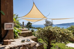 Property grounds - VILLA DUFOUR 2 - LUXURY HOUSE WITH POOL & SEA VIEW (Zoagli)
