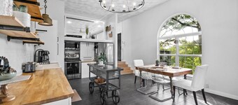 The Rally House: Hot Tub-Centennial Park-UofA-Pet Friendly