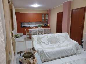 Interior - 110 sqm apartment with all the comforts (GIARDINI-NAXOS)