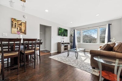 Family frndly TwnHm by navy base

