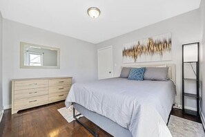 2 bedrooms, desk, iron/ironing board, travel cot