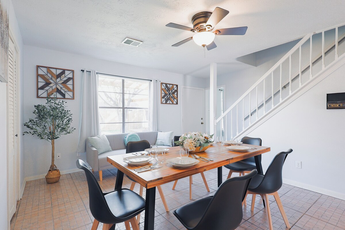Photo 22 of Cozy Retreat near NRG stadium & Medical Center - Patio Grill - Pet Friendly