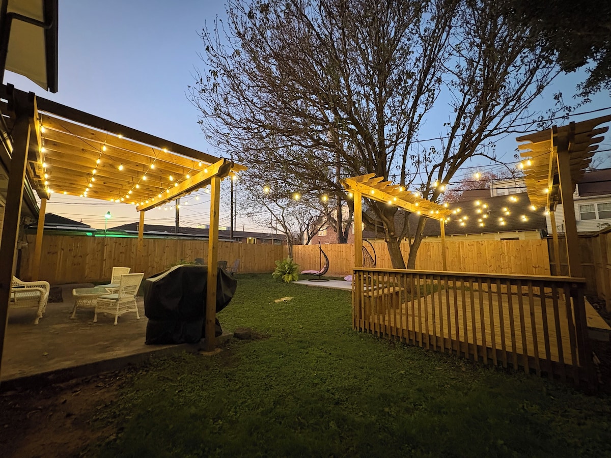 Photo 37 of Cozy Retreat near NRG stadium & Medical Center - Patio Grill - Pet Friendly