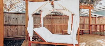 Cozy Retreat near NRG stadium & Medical Center - Patio Grill - Pet Friendly