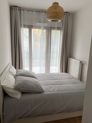 2 habitaciones, tabla de planchar con plancha y wifi gratis