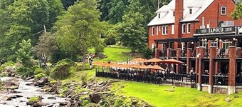 Centrally located for all attractions of Western North Carolina