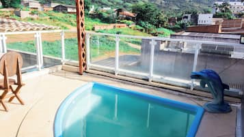 4 piscinas externas