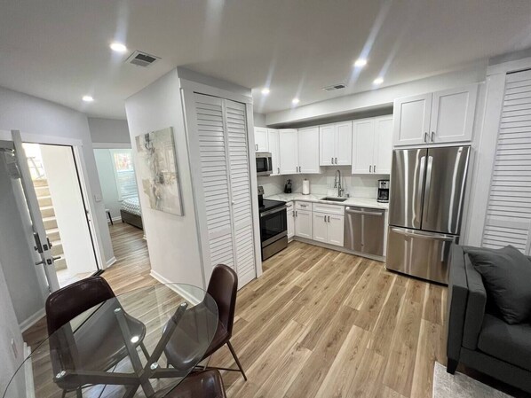 Interior - NEW Renovated Beautiful APT~0.6 Miles Walk to Columbia Height Metro & Shops (Washington)