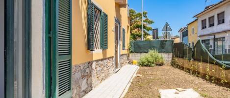 تفاصيل الفندق من الخارج