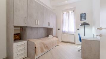 1 Schlafzimmer, BĂŒgeleisen/BĂŒgelbrett, WLAN, BettwĂ€sche