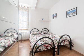 2 室のベッドルーム、WiFi、ベッドシーツ