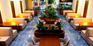 每日供應自助早餐 (每人 TRY500)