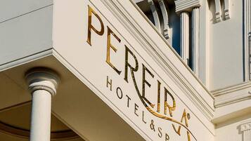 Façana frontal de l'allotjament