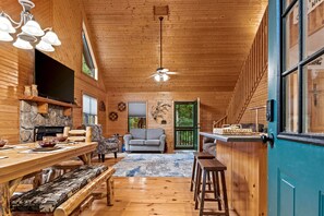 Smart TV, fireplace, offices