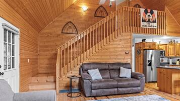 TV connectée, cheminée, espaces bureaux