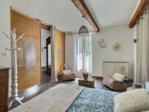 3 chambres, accĂšs au Wi-Fi (inclus)