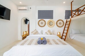 4 bedrooms, desk, laptop workspace, iron/ironing board - Villa Kleoa (Cemagi)