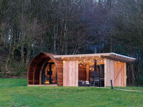 Luxury Rural Cabin with Wood Fired Hot Tub