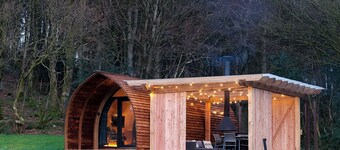 Luxury Rural Cabin with Wood Fired Hot Tub