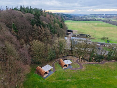 Luxury Rural Cabin with Wood Fired Hot Tub