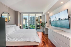 Tabla de planchar con plancha y wifi gratis 